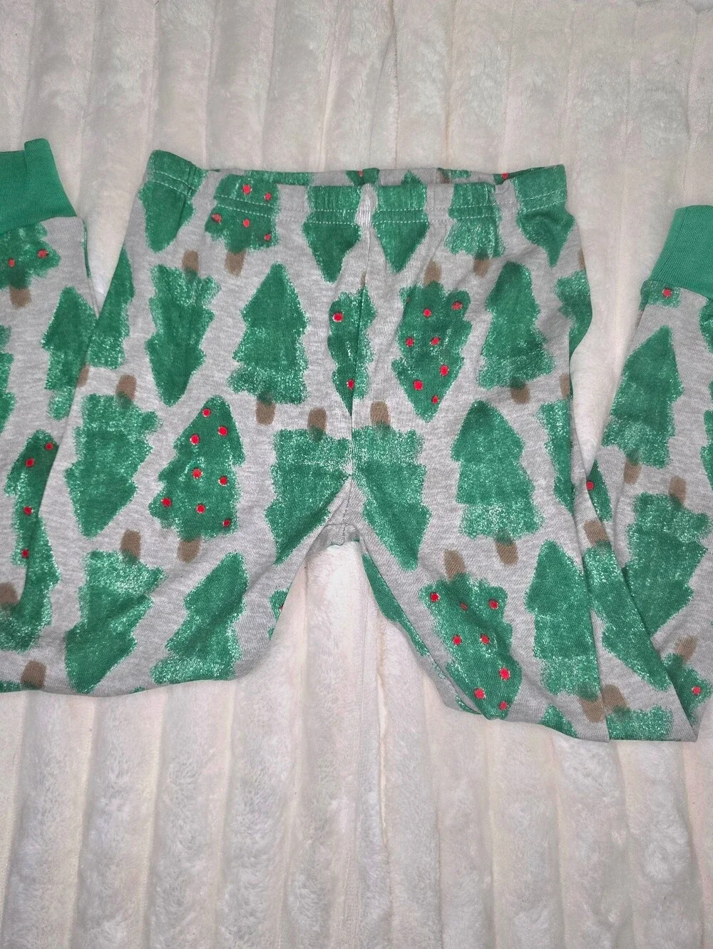 Carter's Green Festive Tree Print Kids Pajama Set with Red Dot Accents 4T NWT